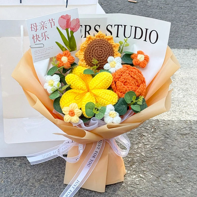 Handmade Crochet Flowers Bouquet Mothers Day Gifts Finished Hand-Knitted Crochet Graduation Bouquet Teacher' Day Birthday Gift