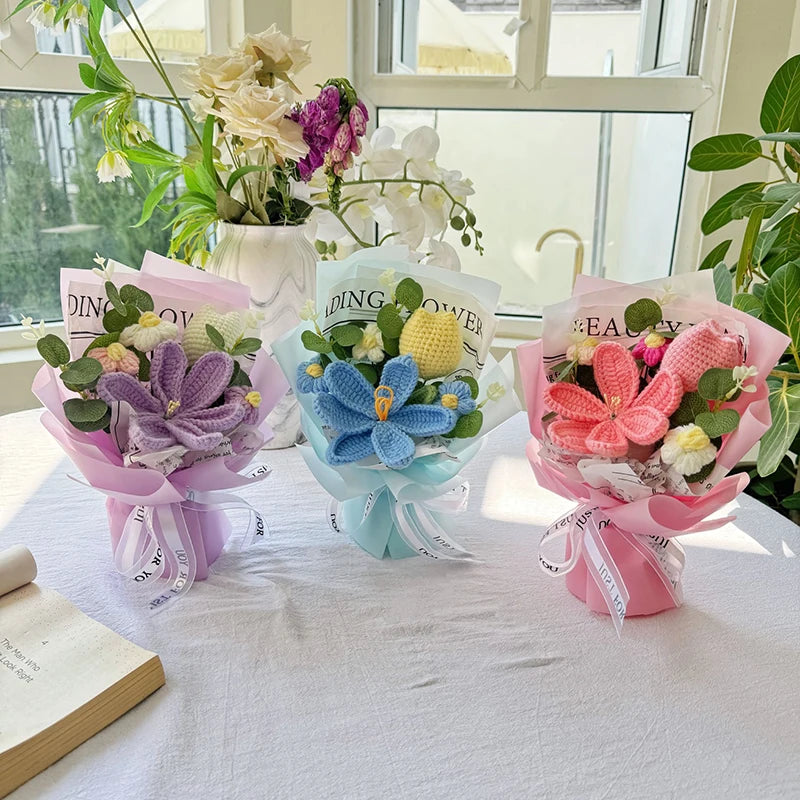Handmade Crochet Flowers Bouquet Mothers Day Gifts Finished Hand-Knitted Crochet Graduation Bouquet Teacher' Day Birthday Gift